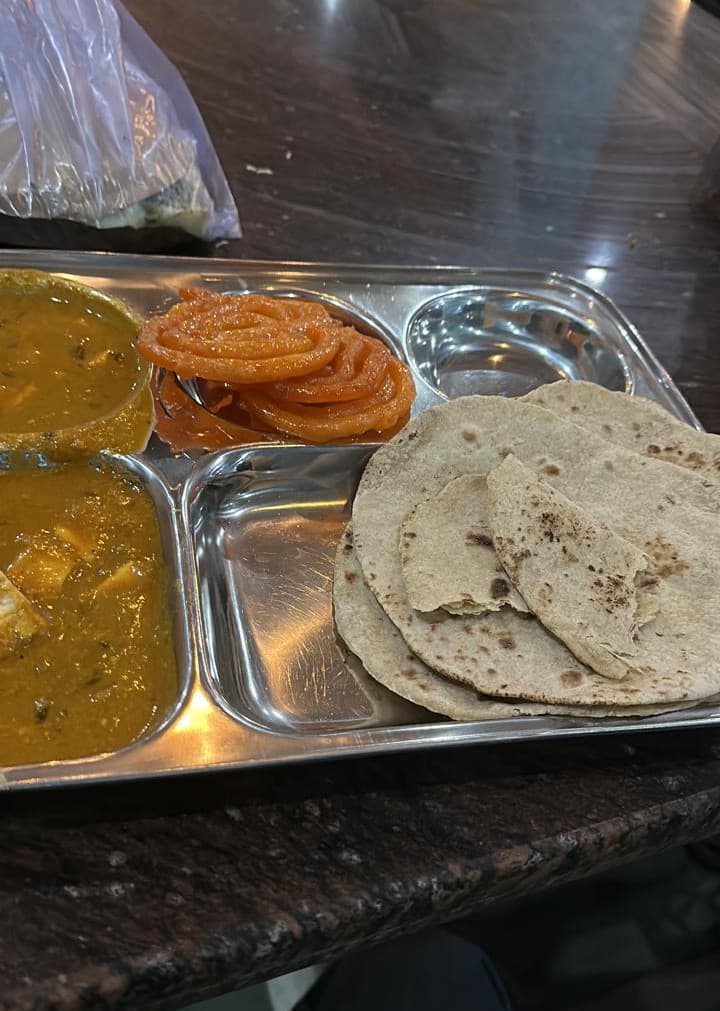 Amity University Greater Noida Hostel and Mess photo 7